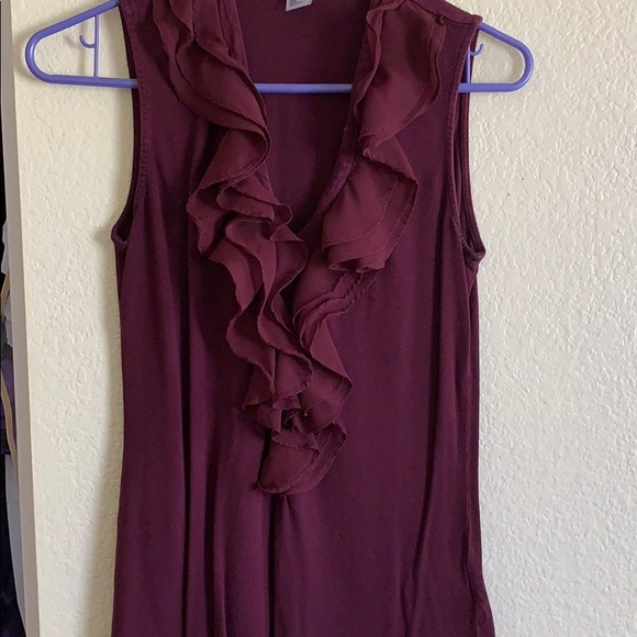 Ruffle v-neck tank - Picture 1 of 3